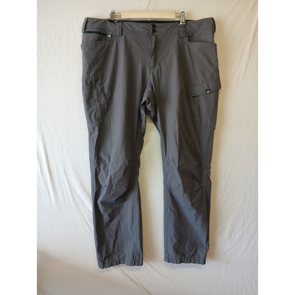Truewerk pants mens size 42x32 gorpcore moisture wicking stretch utility cargo